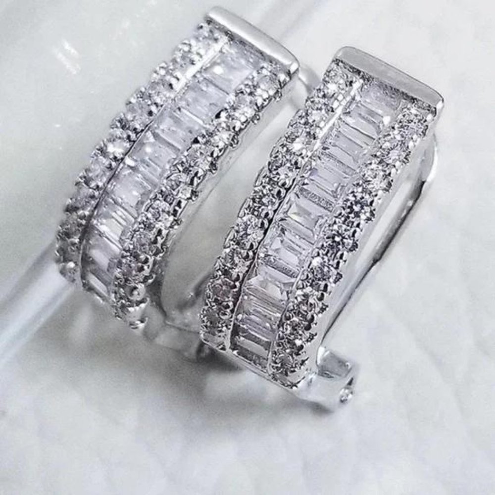 STERLING SILVER DIAMOND EARRINGS, NICE EARRINGS, CUTE EARRINGS